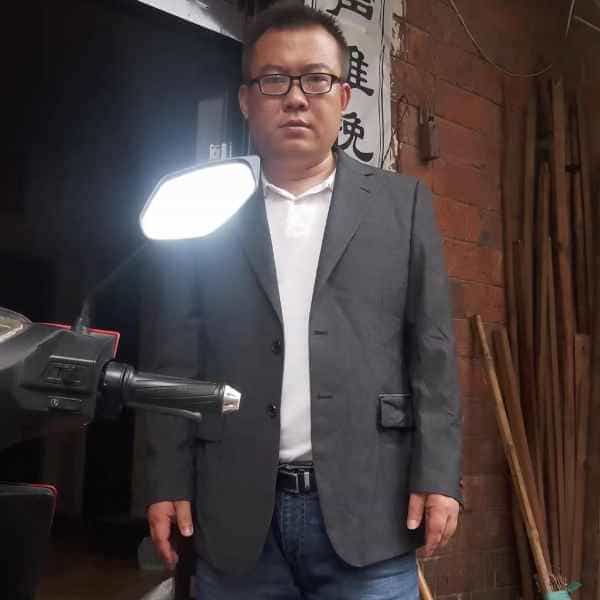 摩域娱乐移动办公OA系统手机版APP下载中心图片