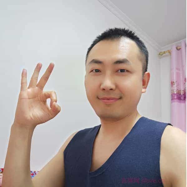 摩域娱乐官方响应式多终端网页版面配置管理图片