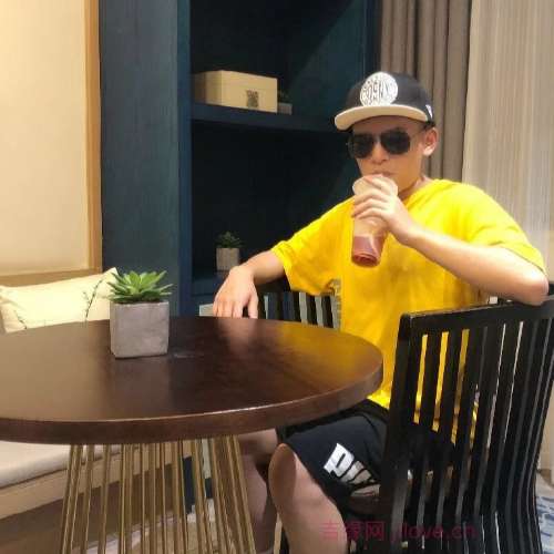摩域娱乐移动办公OA系统手机版APP下载中心图片