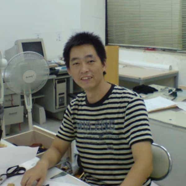 摩域娱乐官方响应式多终端网页版面配置管理图片